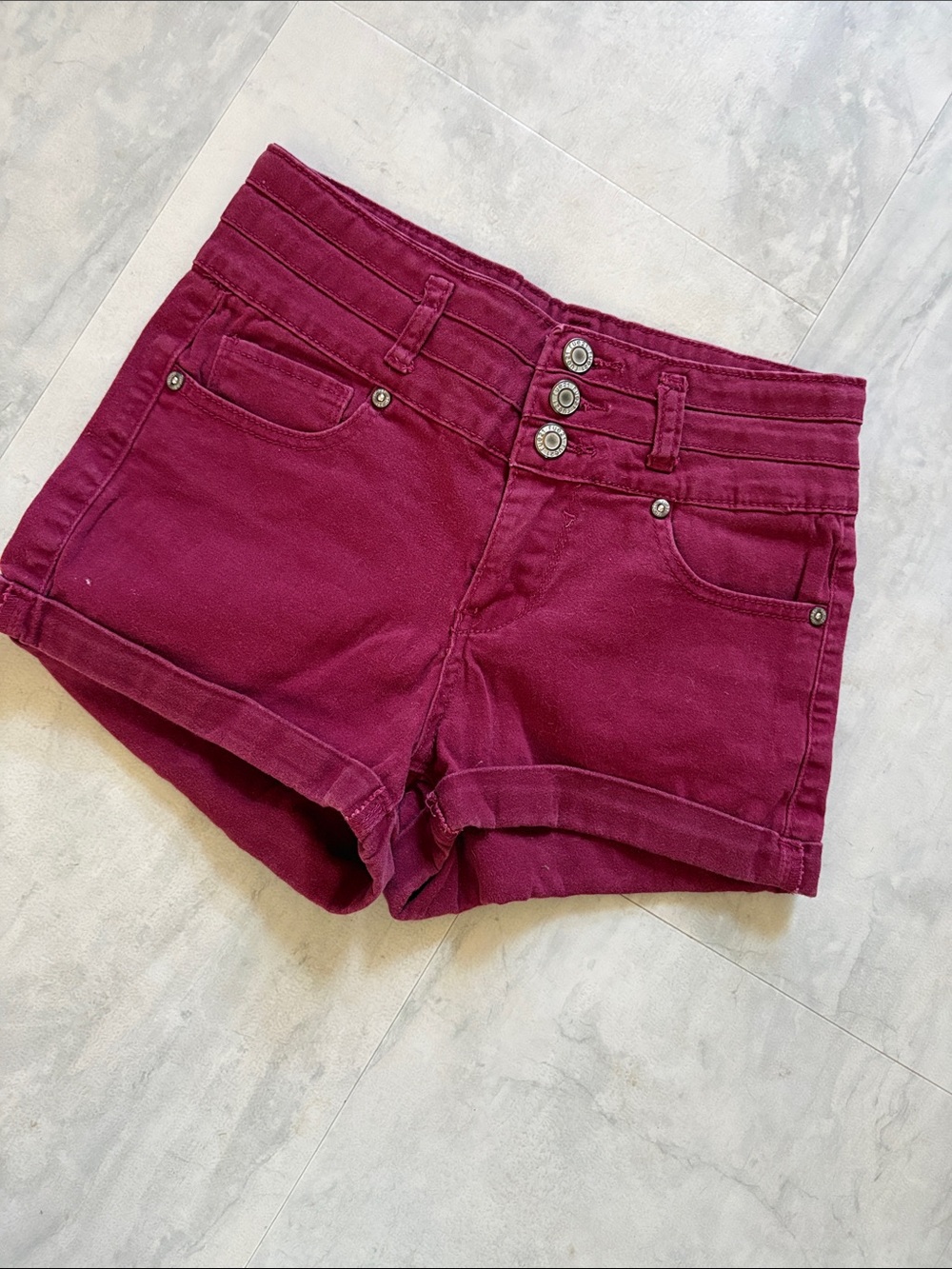 Rue 21 shorts short shorts Burgundy Denim Shorts midrise size 4